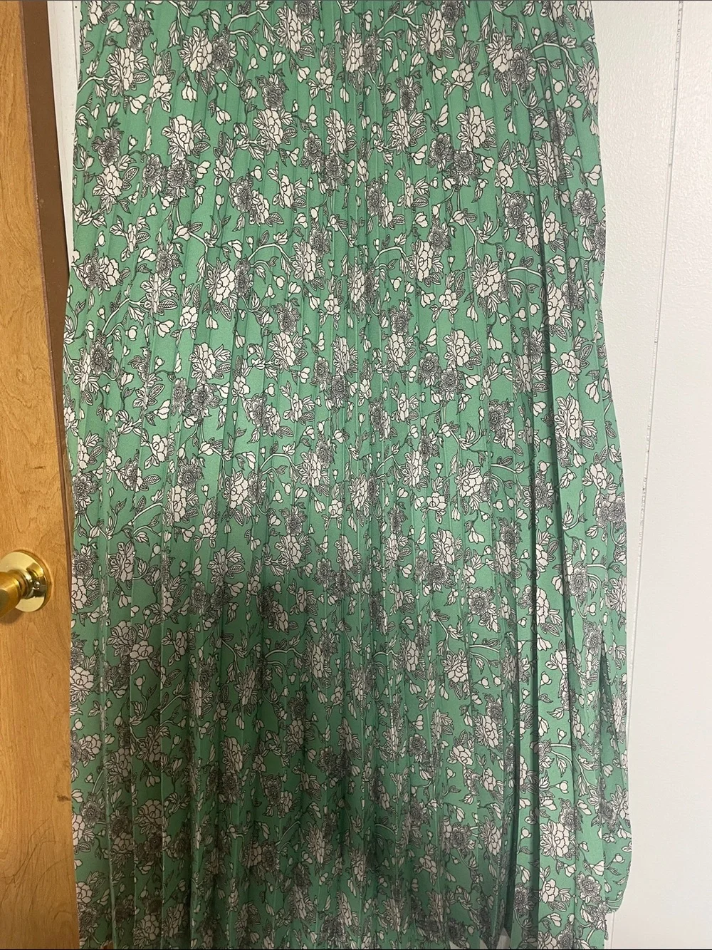 Max Studio Green Floral Pleated Midi Skirt